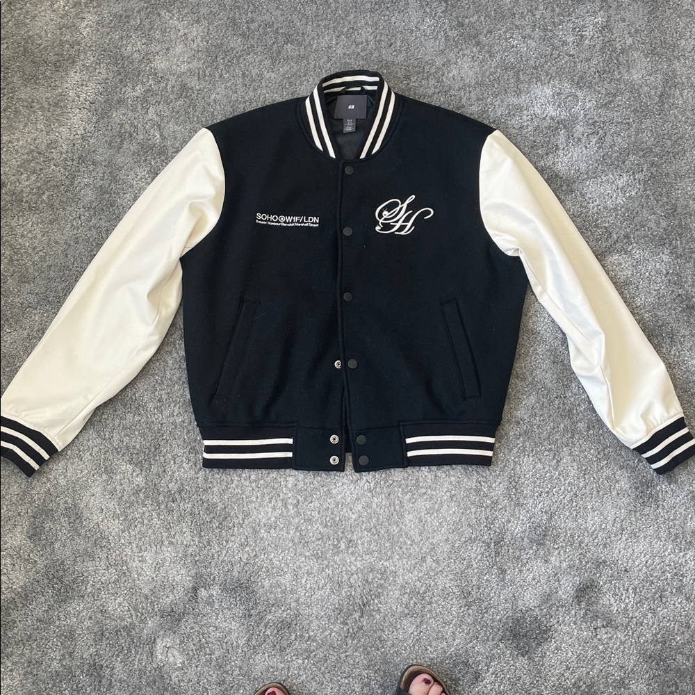 EC H&M Loose Fit Baseball Jacket - Black / White - Size Medium